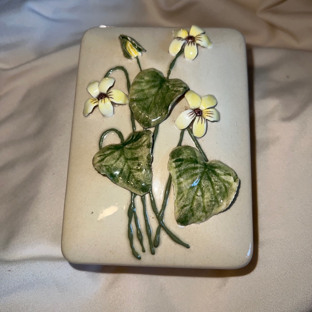 Beautiful yellow flowers with green stems with leaves trinket box.